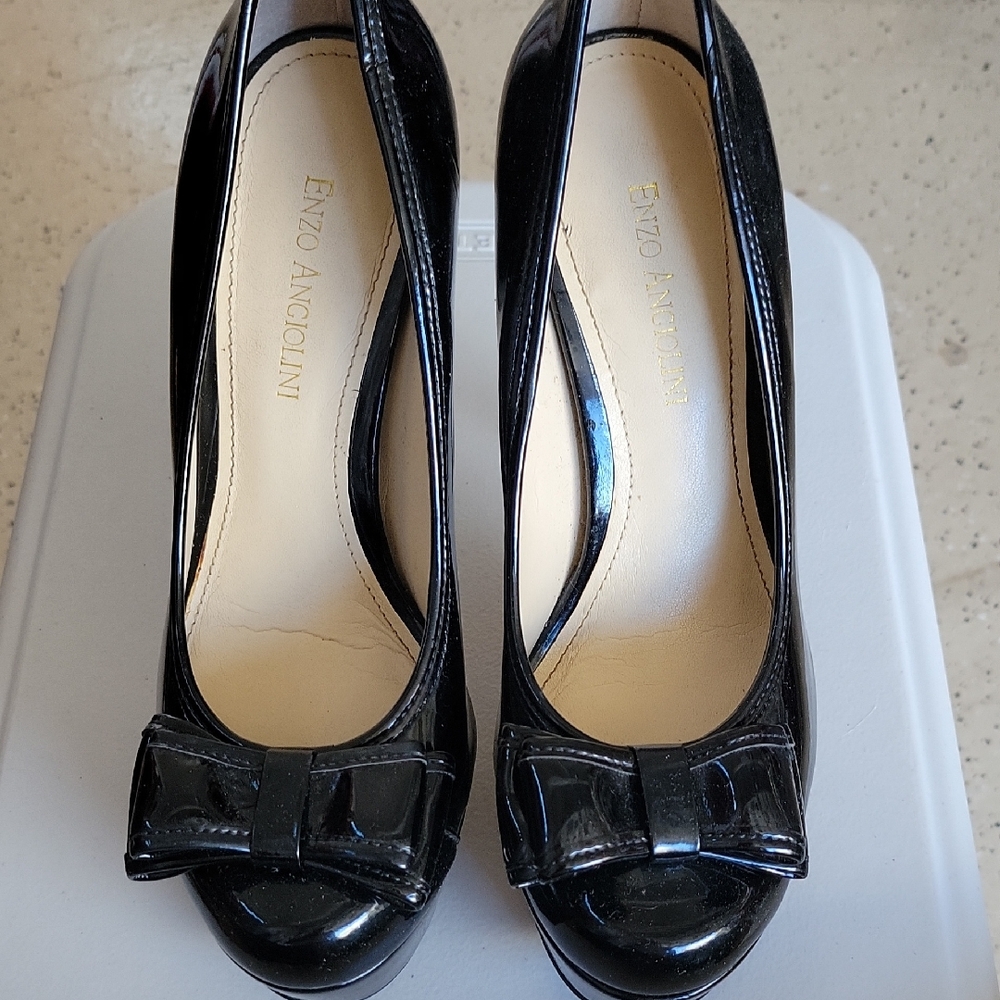 Enzo Angiolini Black Heels Classic Design